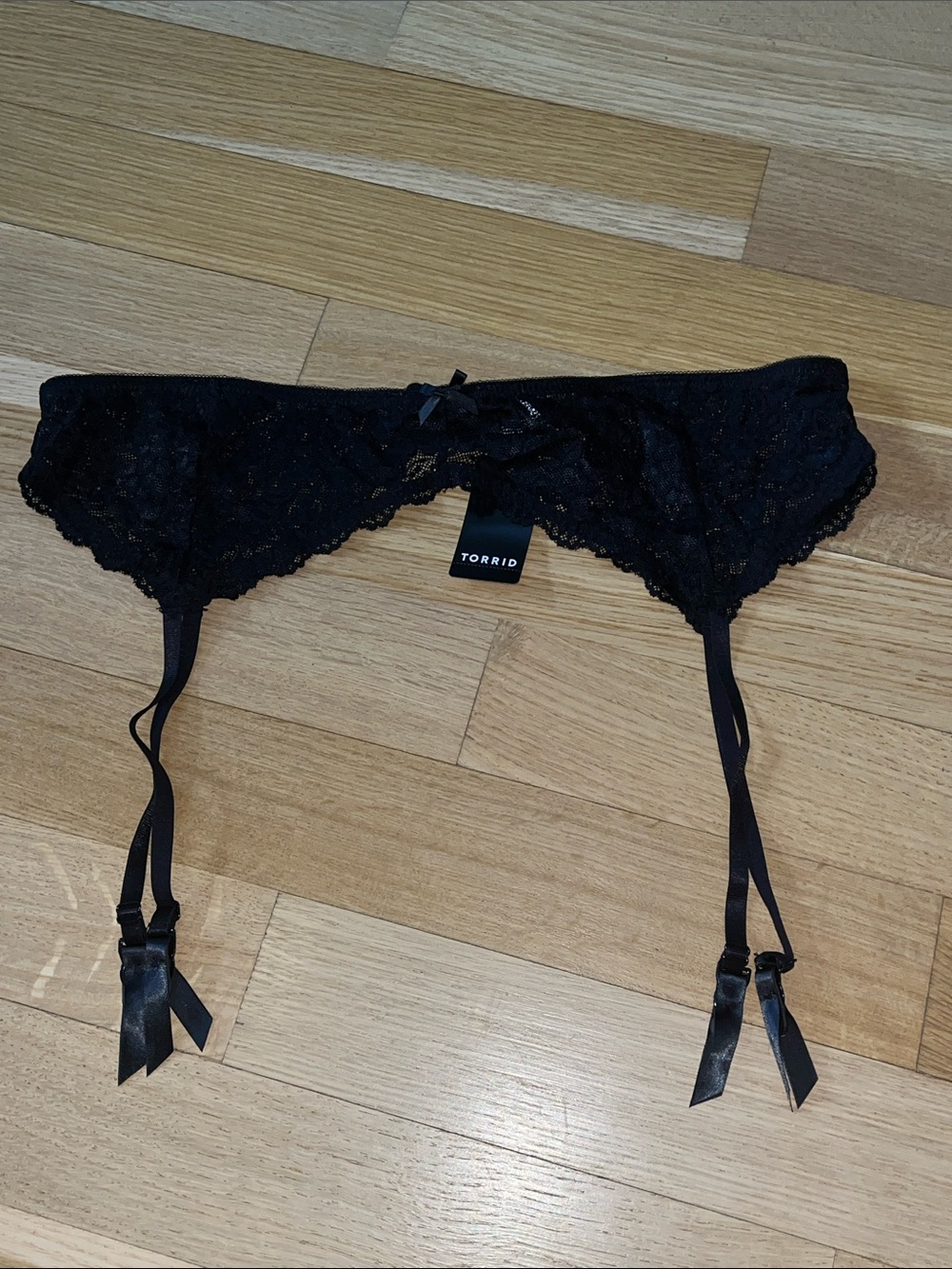 NEW Torrid Black Lace Garter Belt